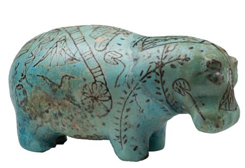 Statuette en forme de hippopotame/Beeldje in de vorm van een nijlpaardje/Statuette shaped like a hippopotamus