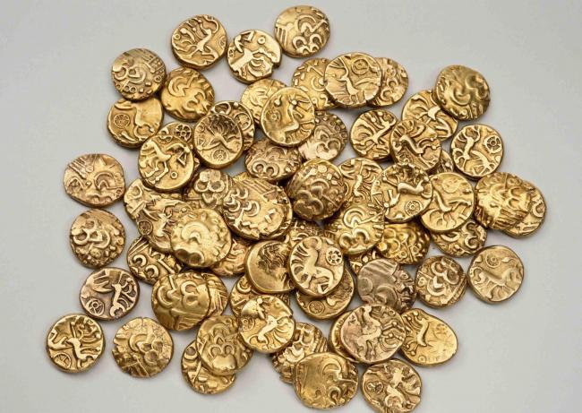 Trésor de monnaies gauloises en or