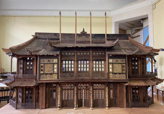 Maquette du Palais chinois de Laeken, Shanghai, ateliers de Tushanwan, 1903‑1904. Restaurée par le Musée Art & Histoire en 2024‑2025.